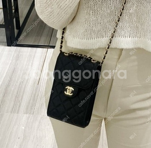 샤넬백 ap0249 캐비어 은장 폰홀더--2